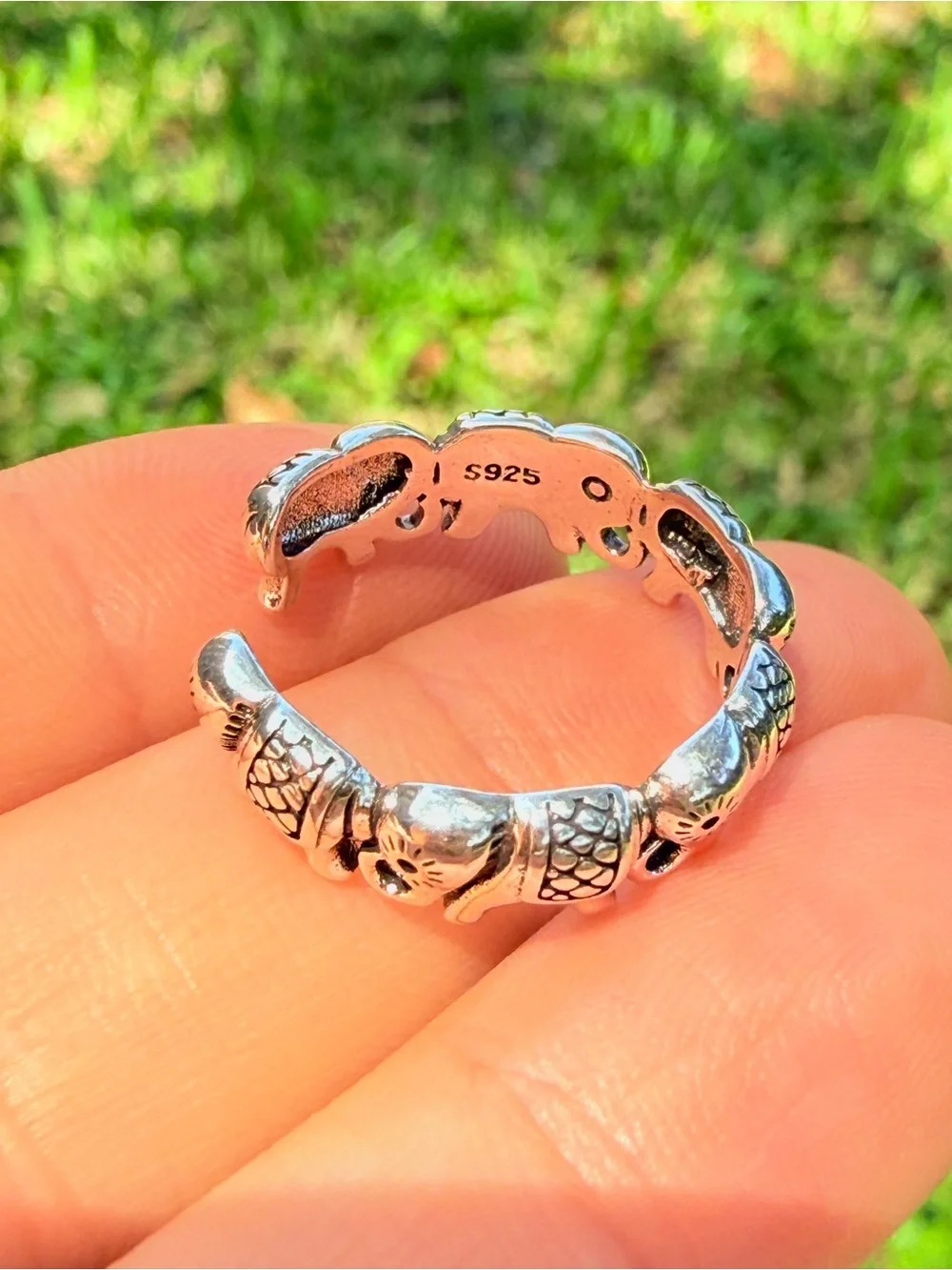 Sterling Silver Textured Band Ring - S925